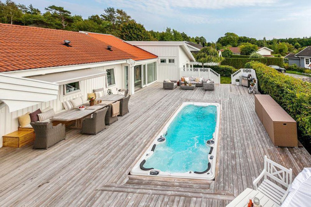 Swim spa installationer fra hydropool hydropool selvrensende ... Rosenbue med bænk